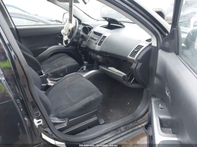 Mitsubishi Outlander Image 7