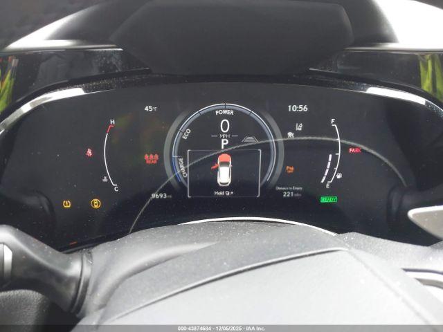 Lexus NX Luxury Image 3