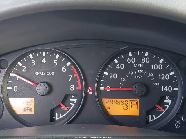 Nissan Xterra S Image 10