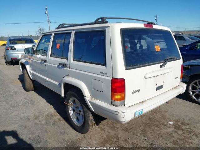 Jeep Cherokee Image 8