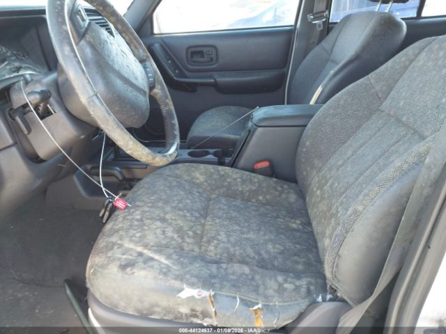 Jeep Cherokee Image 7