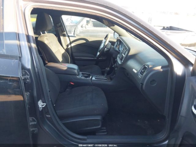 Dodge Charger Se Image 11