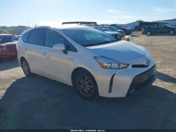  Salvage Toyota Prius v