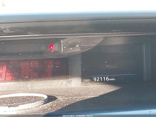 Toyota Prius v Four Image 11