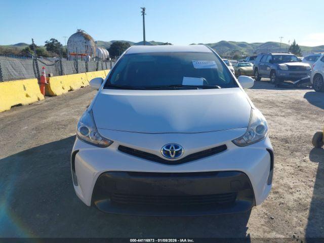 Toyota Prius v Four Image 15