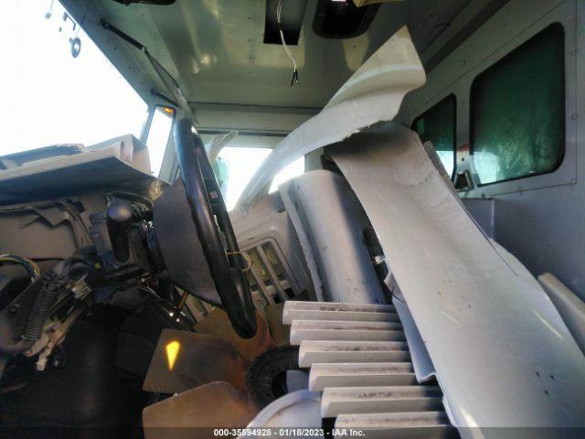 International 4000 4300 Image 6