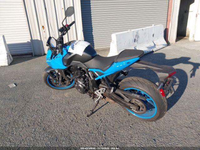 Suzuki Gsx800 R Image 8