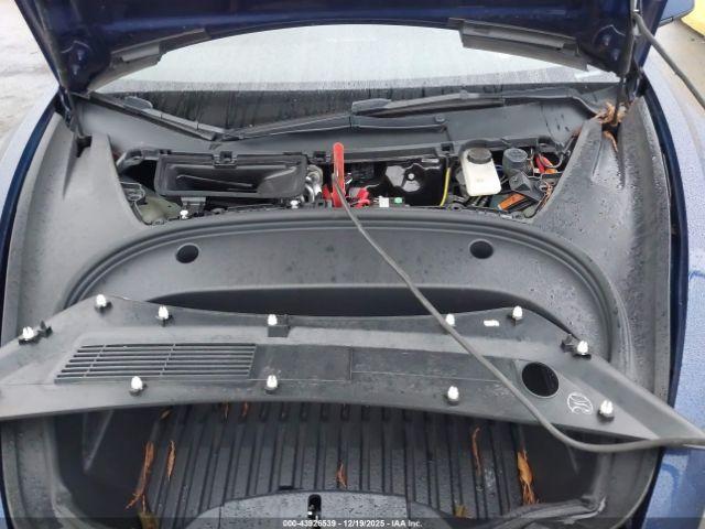 Tesla Model 3 Rear-wheel Drive Image 3