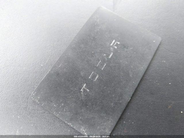 Tesla Model Y Image 15