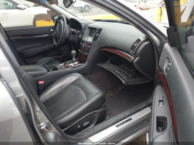 INFINITI G37 Journey Image 17