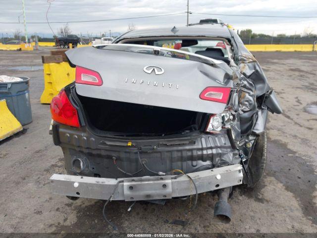 INFINITI G37 Journey Image 15