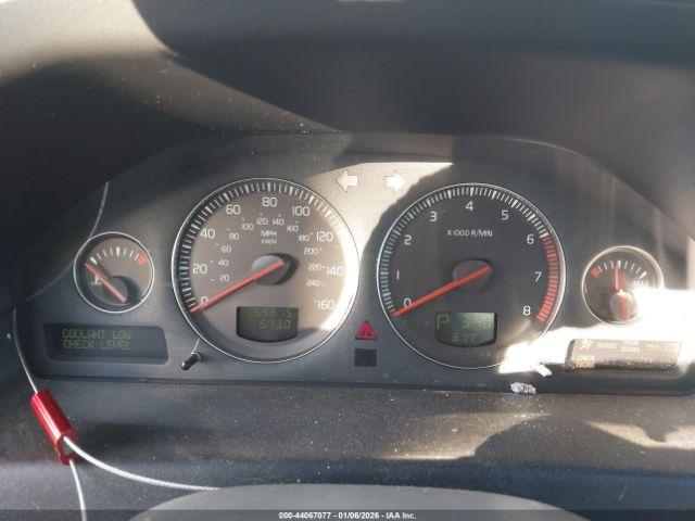 Volvo V70 2.4 Image 3