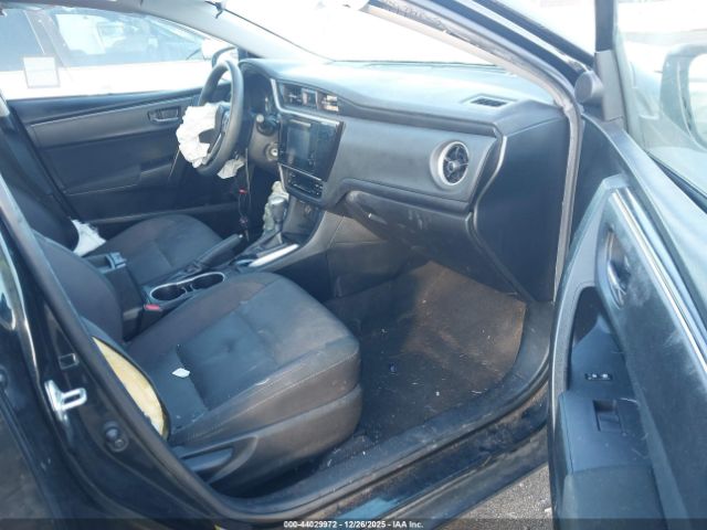 Toyota Corolla Le Image 12