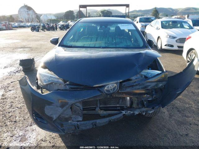 Toyota Corolla Le Image 7