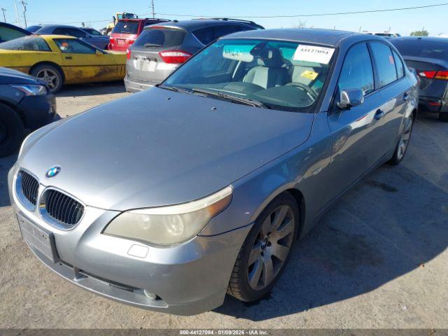 BMW 5 Series Image 10