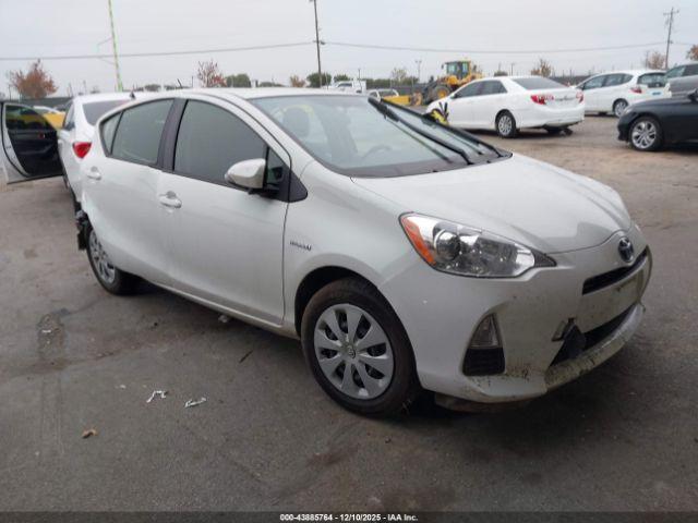  Salvage Toyota Prius c