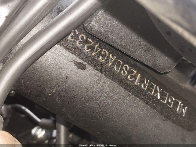 Kawasaki Ex650 R Image 11