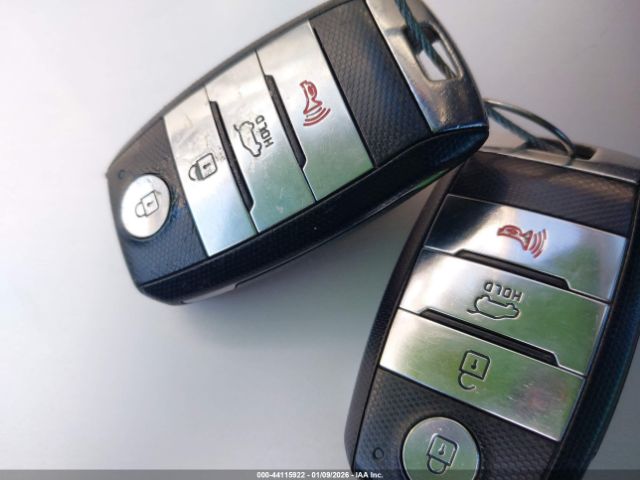 Kia Niro Touring Image 11