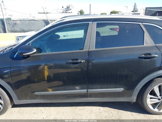 Kia Niro Touring Image 16